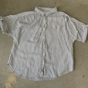 Short sleeve white shirt with grey stripes